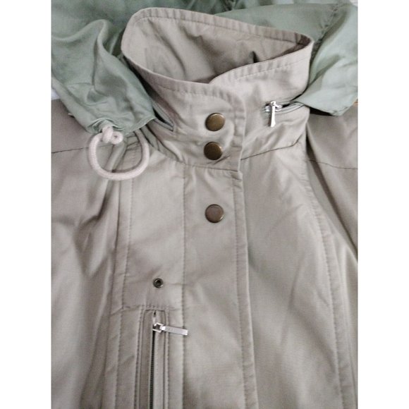 Duckerwear Jacket W/Hood, Drawstring Waist Snapon Fastening. W/ Quilted Vest... - Picture 13 of 16